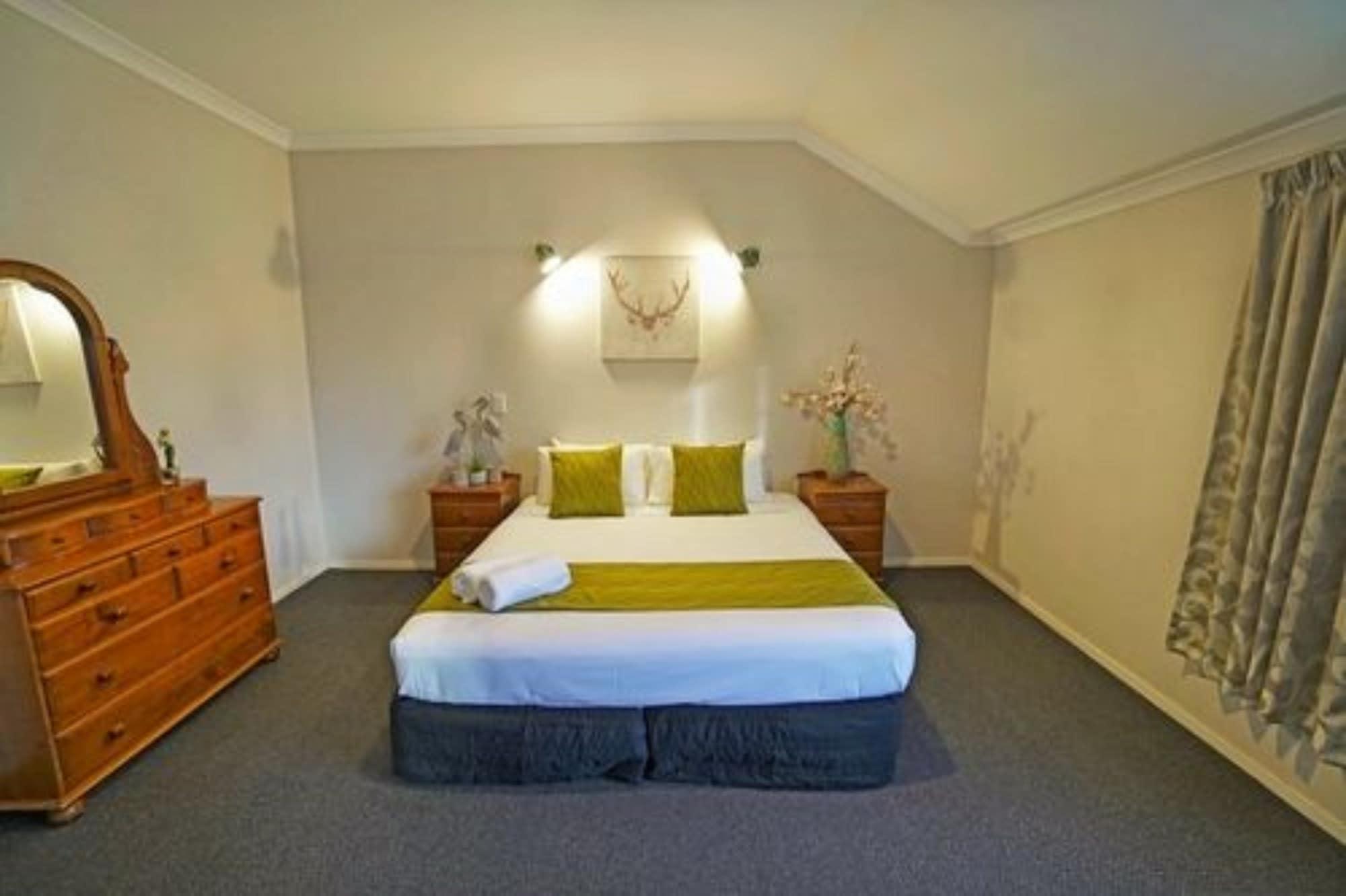 Anglesea Motel And Conference Centre Hamilton Exterior photo
